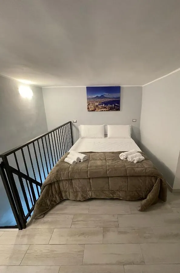 Mary House Spacca Napoli Apartment